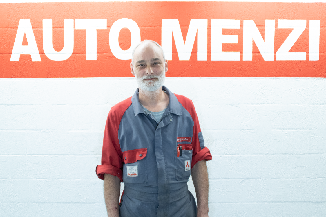 Rolf Hunziker - Mitarbeiter in der Werkstatt Mechaniker der Auto Menzi AG